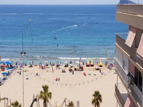 1ª Linea Playa Benidorm con Aire acon, 2 hab y sofá cama, hasta 6 pers, Apt El Pato con Parking